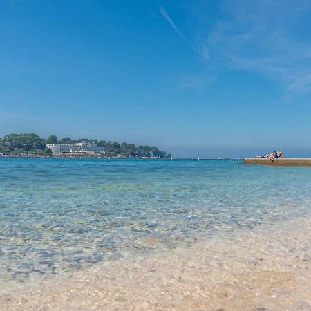 Stancija Lindi Porec Vrvari Bagian luar foto